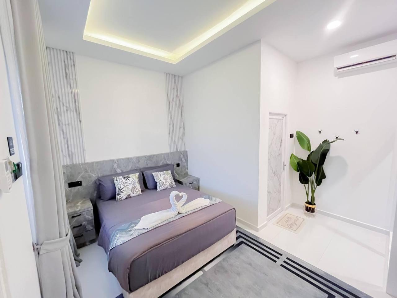 Auranad Tinyhouse Bandar Tanah Merah Wifi Netflix Zewnętrze zdjęcie