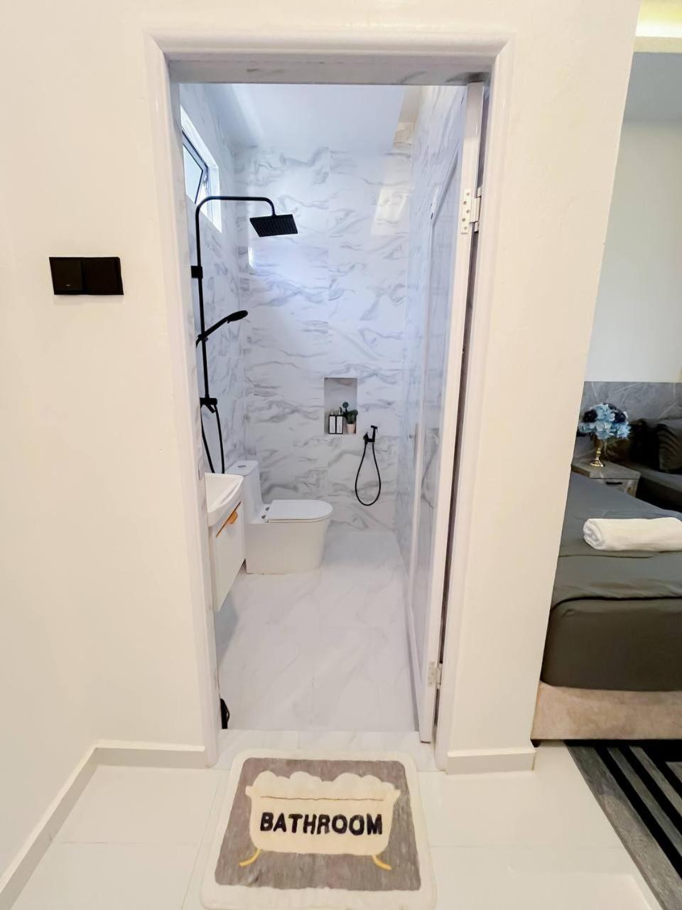 Auranad Tinyhouse Bandar Tanah Merah Wifi Netflix Zewnętrze zdjęcie