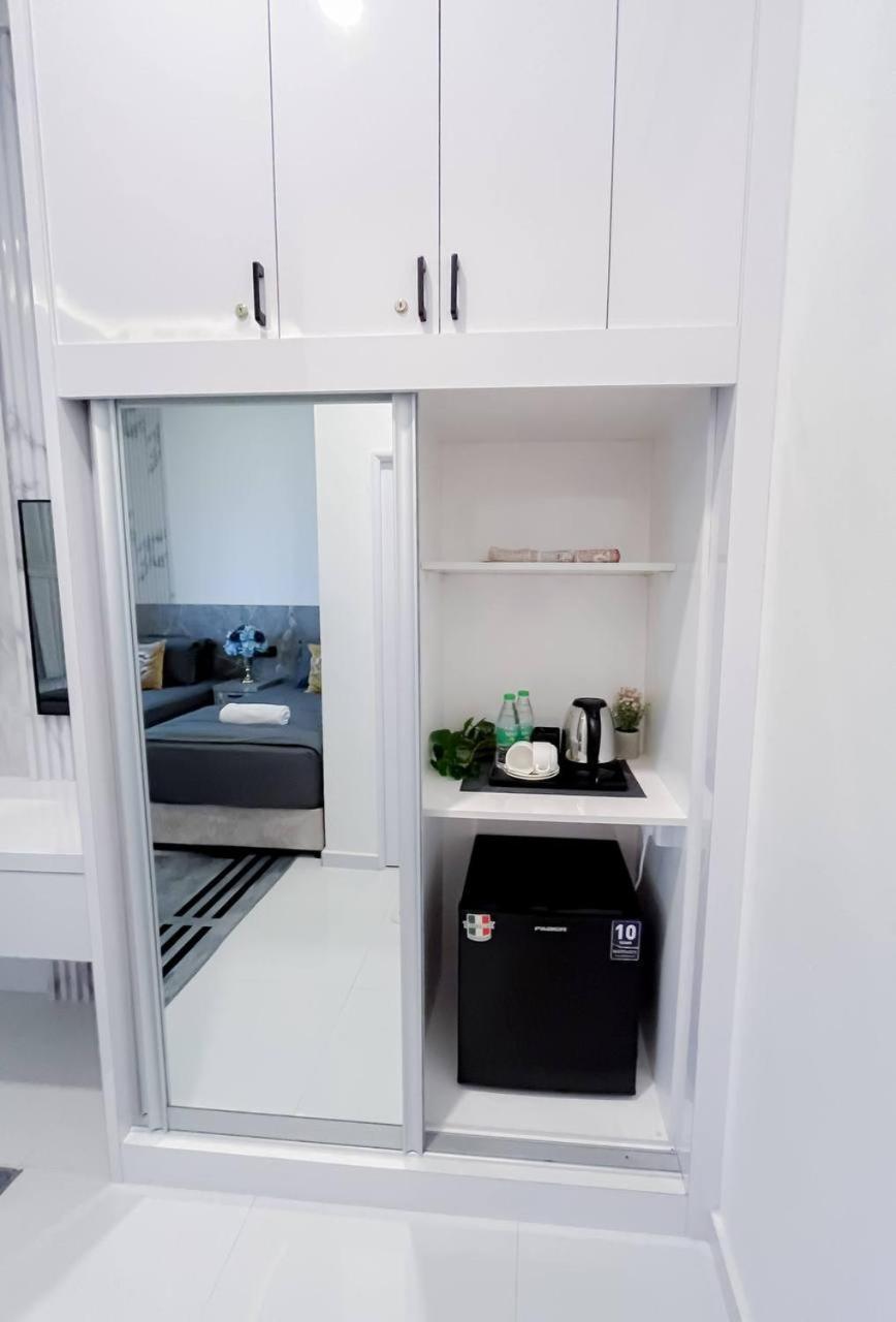 Auranad Tinyhouse Bandar Tanah Merah Wifi Netflix Zewnętrze zdjęcie